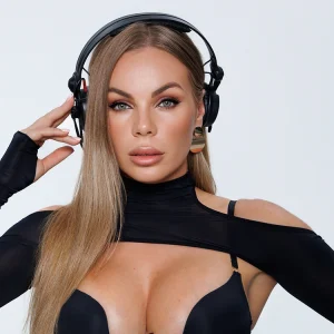 DJ Aurika